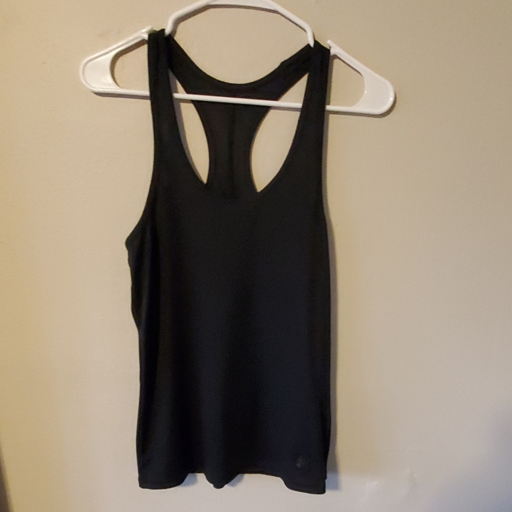 Underarmour tank Large